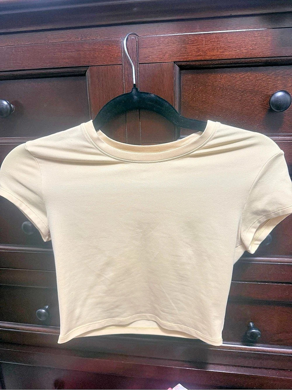 Alo Yoga Alosoft Crop Finesse Short Sleeve Yellow Crop Top